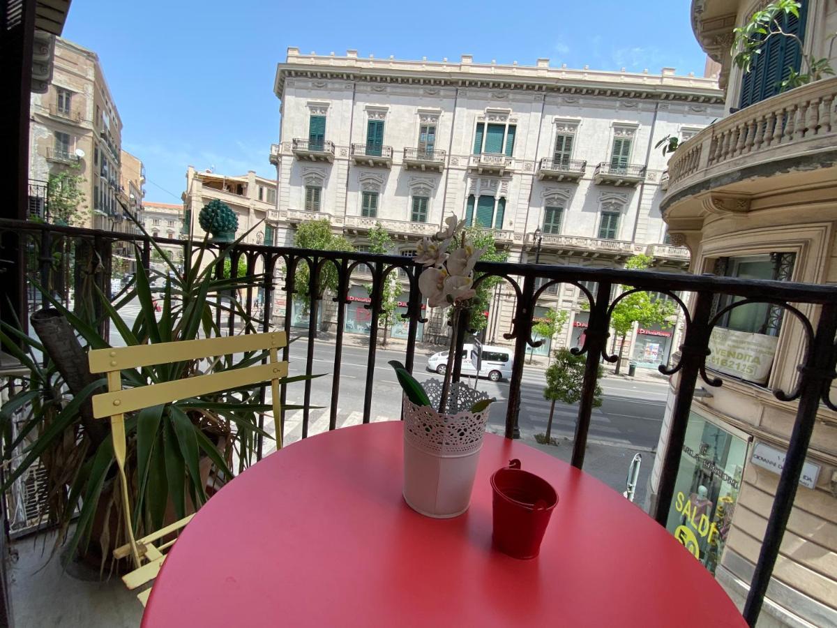 Aquarooms Luxury Suites Palermo Bagian luar foto